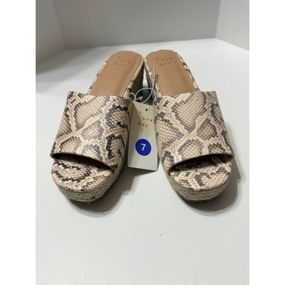 A New Day Womens Snake Print Espadrille Wedge Sandals Slip On Slides Tan Size 7